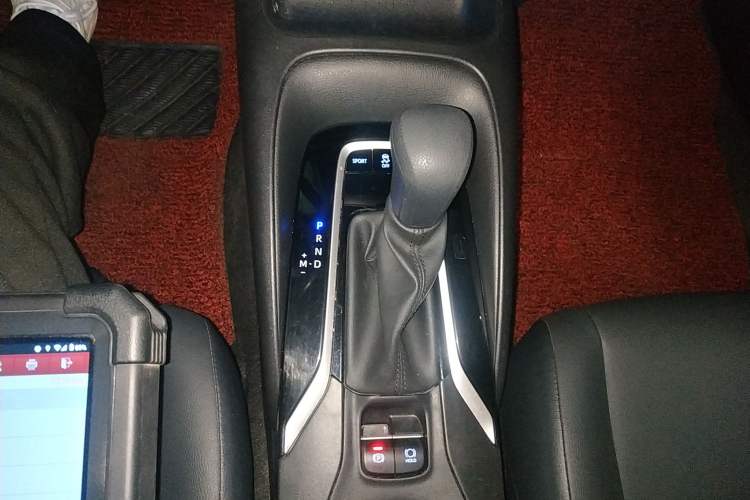 Used Toyota Levin 2023 2.0L Luxury Edition Gear Lever