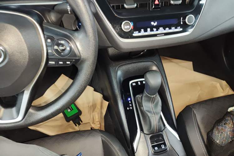 Used Toyota Levin 2023 Smart Electric Hybrid Dual-Engine 1.8L Sport Edition Gear Lever