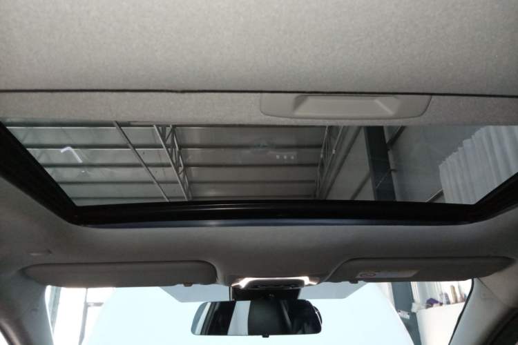 Used Toyota Levin 2023 Smart Electric Hybrid Dual-Engine 1.8L Luxury Edition Headliner