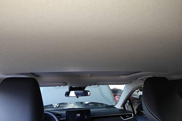 Used Toyota Levin 2023 Revised Version 2.0L Luxury Edition Headliner