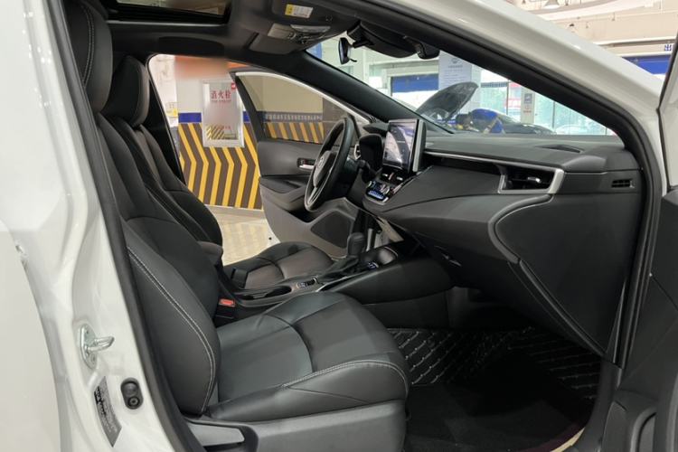 Used Toyota Levin 2023 185T CVT Luxury Edition Interior 10