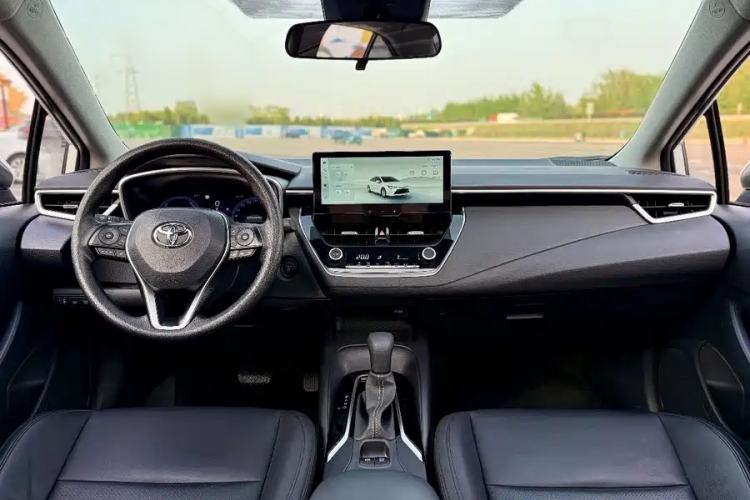 Used Toyota Levin 2023 Smart Electric Hybrid Dual-Engine 1.8L Luxury Edition Interior 3
