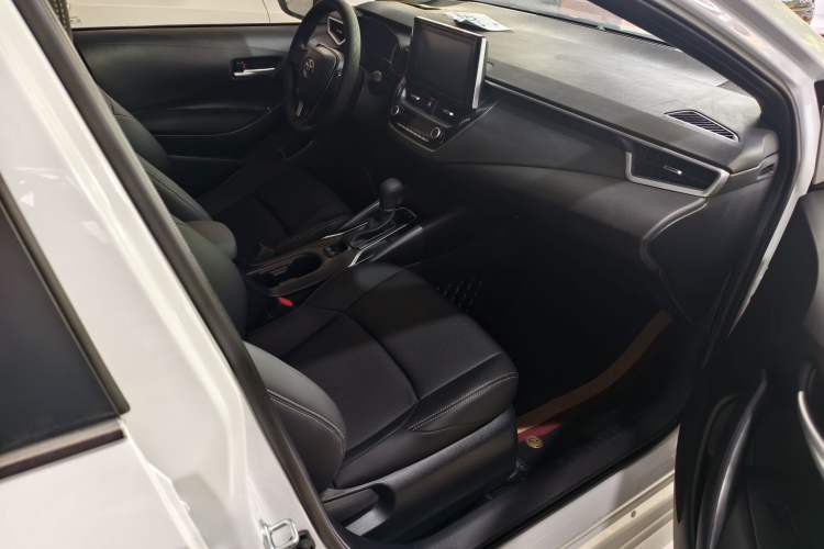 Used Toyota Levin 2023 185T CVT Luxury Edition Interior 5