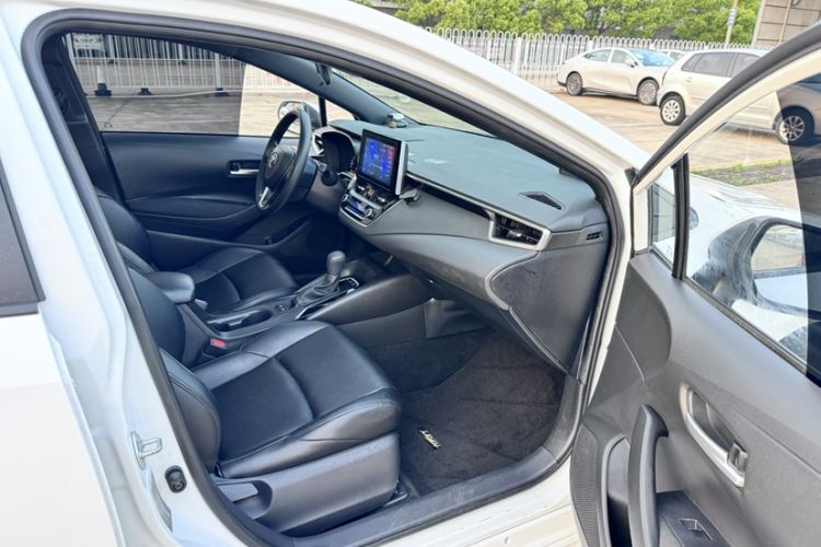 Used Toyota Levin 2023 185T CVT Luxury Edition Interior 5