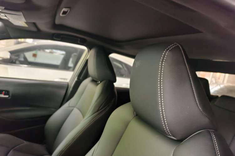 Used Toyota Levin 2023 185T CVT Luxury Edition Interior 6