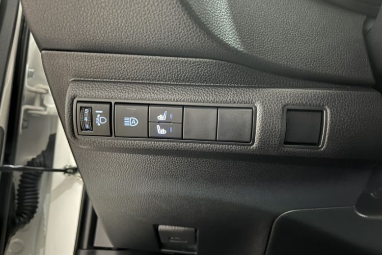 Used Toyota Levin 2023 185T CVT Sport Edition Interior 8