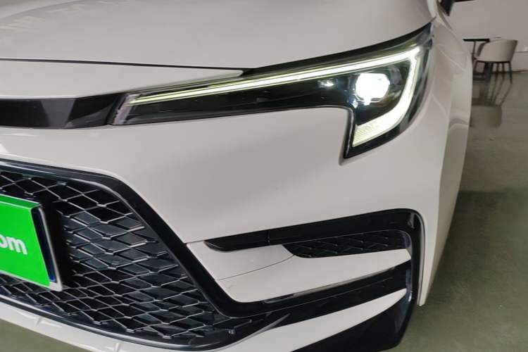 Used Toyota Levin 2023 Smart Electric Hybrid Dual-Engine 1.8L Sport Edition Left Front Headlight