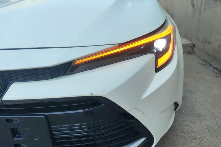 Used Toyota Levin 2023 Smart Electric Hybrid Dual-Engine 1.8L Luxury Edition Left Front Headlight