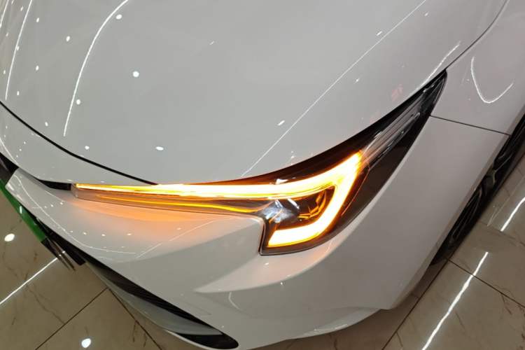 Used Toyota Levin 2023 Smart Electric Hybrid Dual-Engine 1.8L Luxury Edition Left Front Headlight