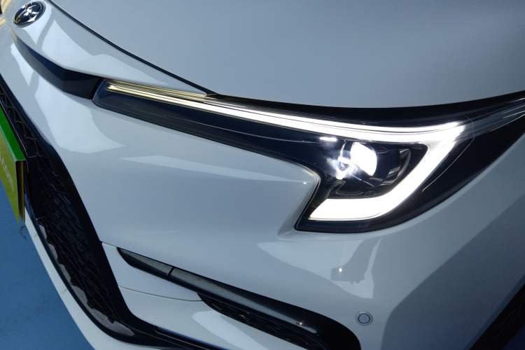 Used Toyota Levin 2023 Smart Electric Hybrid Dual-Engine 1.8L Sport Edition Left Front Headlight