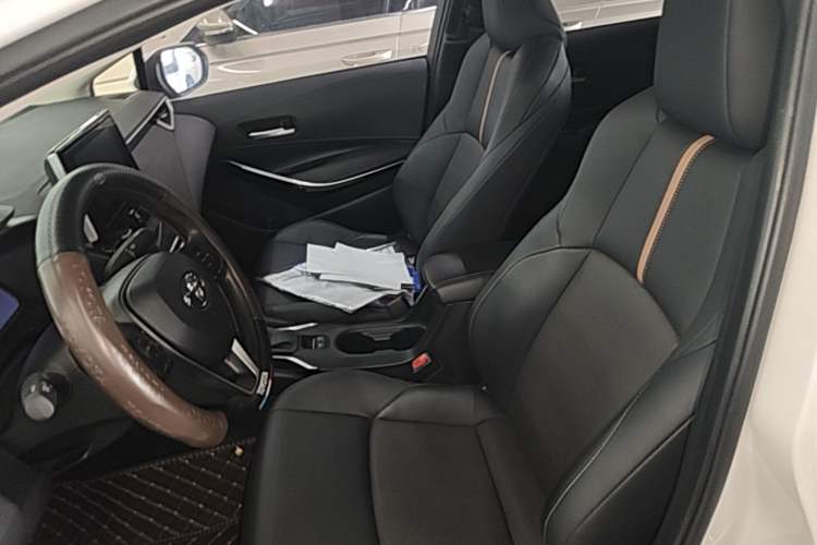 Used Toyota Levin 2023 2.0L Luxury Edition Left Front Seat