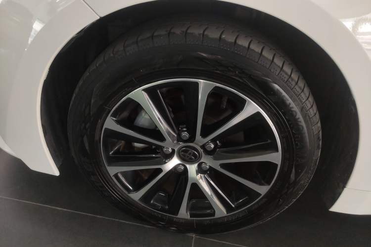 Used Toyota Levin 2023 Smart Electric Hybrid Dual-Engine 1.8L Leading Edition Left Front Wheel Hub