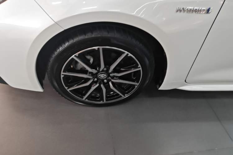 Used Toyota Levin 2023 Smart Electric Hybrid Dual-Engine 1.8L Sport Edition Left Front Wheel Hub
