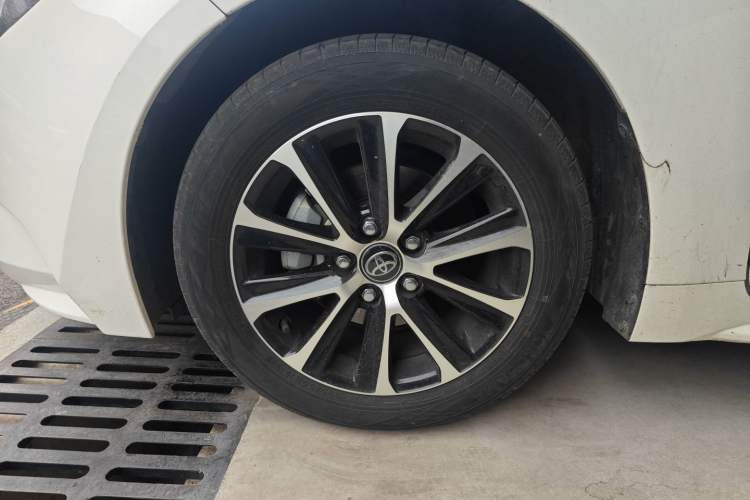 Used Toyota Levin 2023 Smart Electric Hybrid Dual-Engine 1.8L Luxury Edition Left Front Wheel Hub