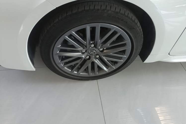 Used Toyota Levin 2023 Revised Version 2.0L Luxury Edition Left Front Wheel Hub
