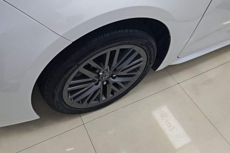 Used Toyota Levin 2023 Revised Version 2.0L Luxury Edition Left Front Wheel Hub