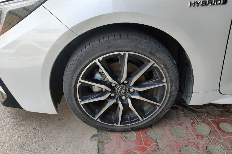 Used Toyota Levin 2023 Smart Electric Hybrid Dual-Engine 1.8L Sport Edition Left Front Wheel Hub