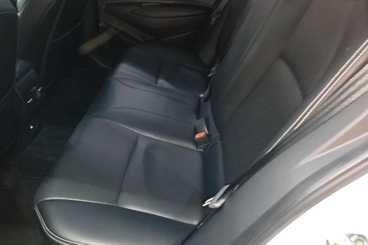 Used Toyota Levin 2023 Smart Electric Hybrid Dual-Engine 1.8L Luxury Edition Left Rear Seat