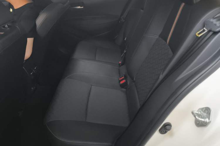 Used Toyota Levin 2023 Smart Electric Hybrid Dual-Engine 1.8L Sport Edition Left Rear Seat