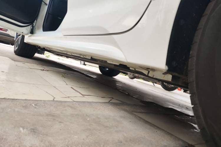 Used Toyota Levin 2023 185T CVT Luxury Edition Left Side Sill