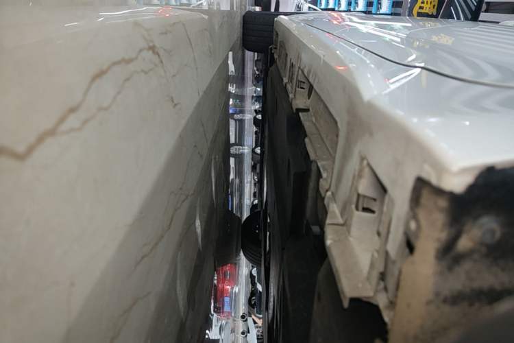 Used Toyota Levin 2023 Smart Electric Hybrid Dual-Engine 1.8L Luxury Edition Left Side Sill