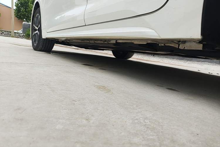 Used Toyota Levin 2023 TNGA 1.5L CVT Progressive Edition Left Side Sill