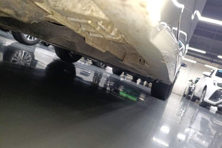Used Toyota Levin 2023 Smart Electric Hybrid Dual-Engine 1.8L Sport Edition Left Side Sill