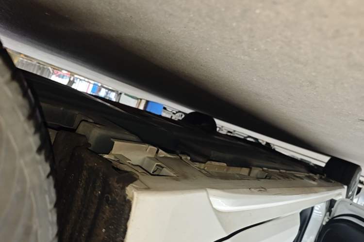 Used Toyota Levin 2023 Smart Electric Hybrid Dual-Engine 1.8L Leading Edition Left Side Sill