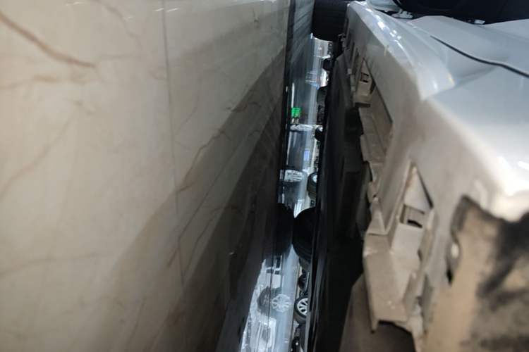 Used Toyota Levin 2023 Smart Electric Hybrid Dual-Engine 1.8L Luxury Edition Left Side Sill
