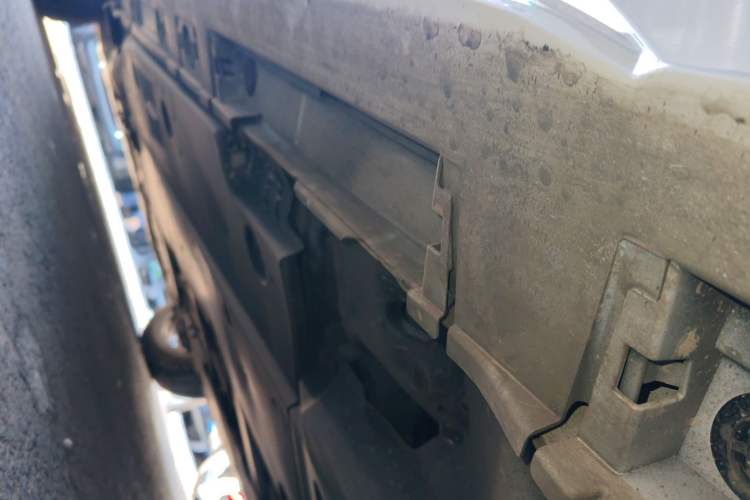 Used Toyota Levin 2023 185T CVT Luxury Edition Left Side Sill