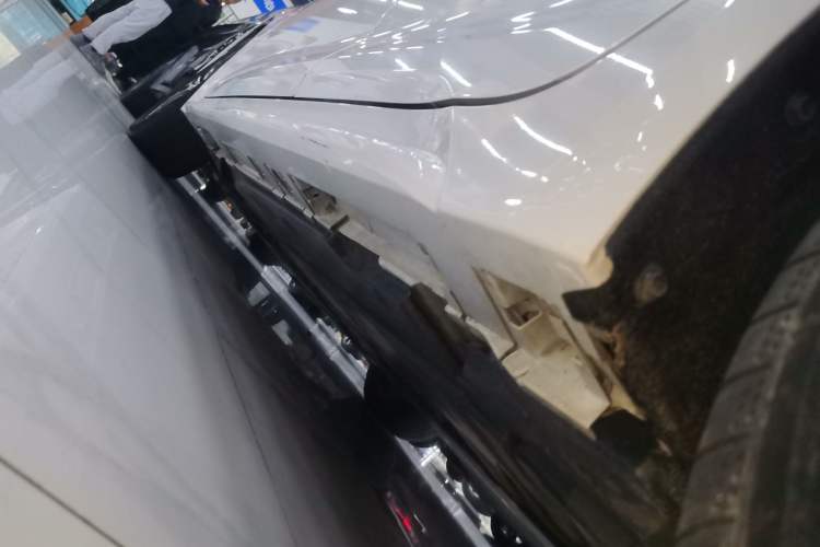 Used Toyota Levin 2023 TNGA 1.5L CVT Progressive Edition Left Side Sill