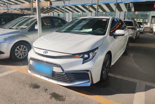 Ojetý Toyota Levin 2023 2.0L Luxury Edition
