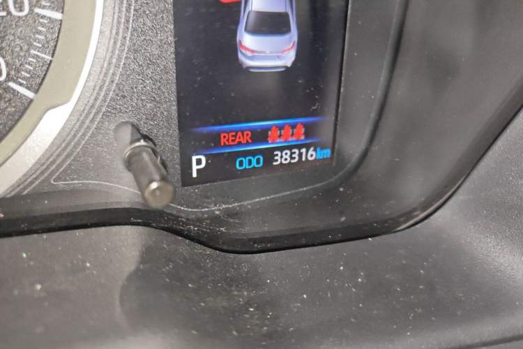 Used Toyota Levin 2023 2.0L Leading Edition Odometer Close Up
