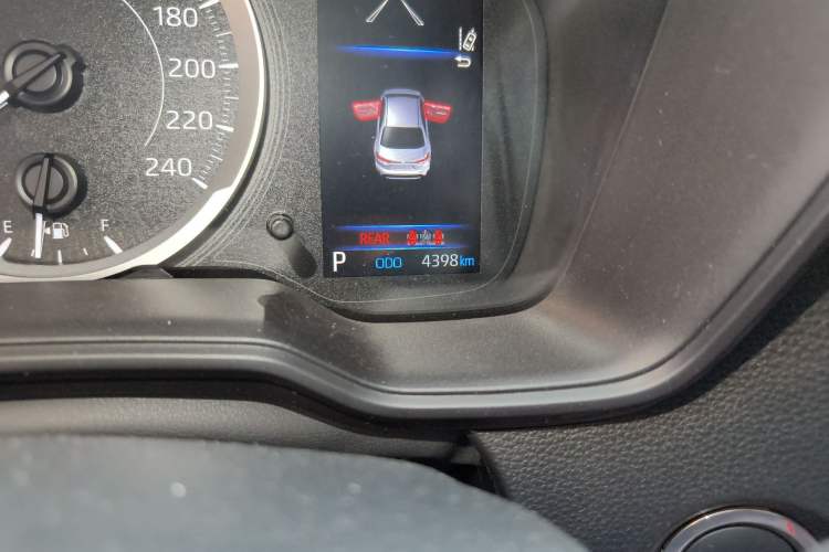 Used Toyota Levin 2023 185T CVT Luxury Edition Odometer Close Up