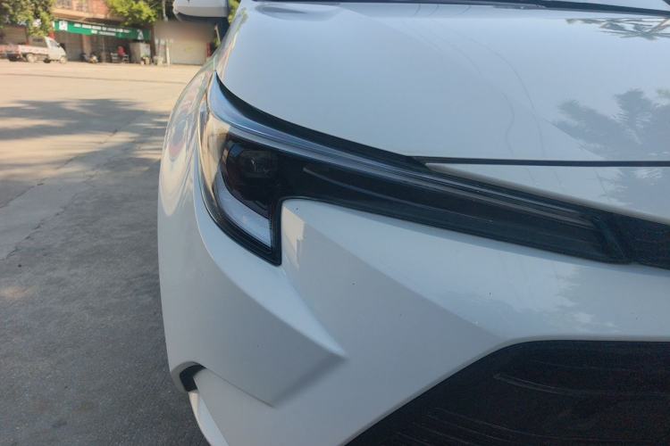 Used Toyota Levin 2023 Smart Electric Hybrid Dual-Engine 1.8L Luxury Edition Right Front Headlight