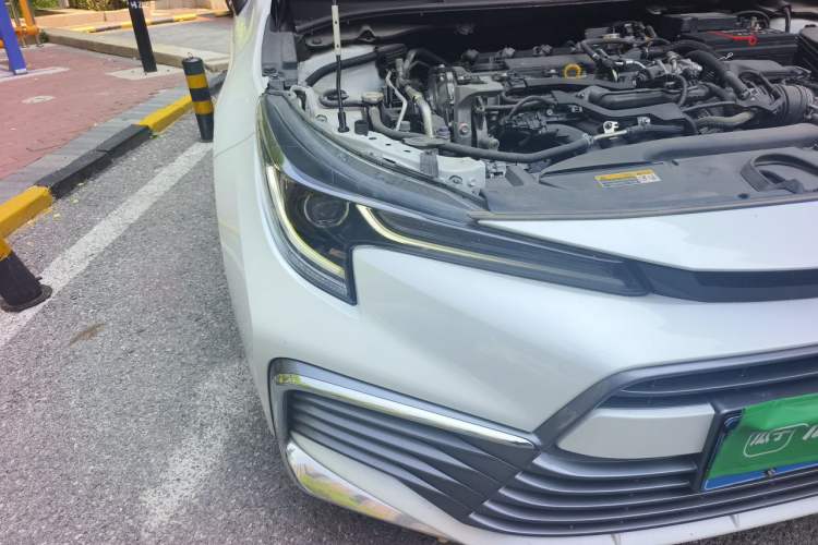 Used Toyota Levin 2023 2.0L Luxury Edition Right Front Headlight