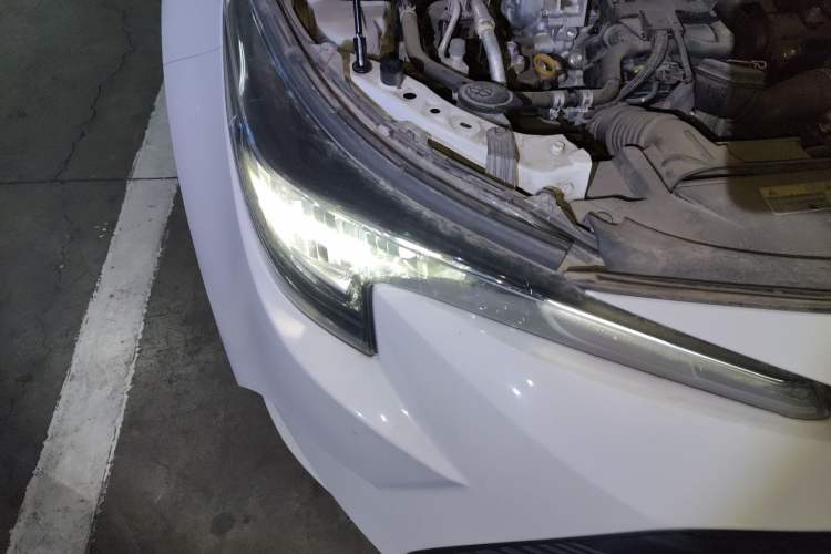 Used Toyota Levin 2023 Smart Electric Hybrid Dual-Engine 1.8L Leading Edition Right Front Headlight
