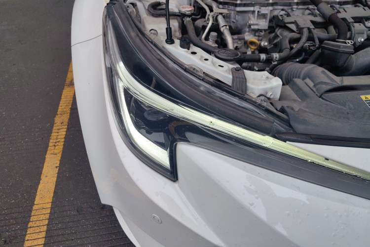 Used Toyota Levin 2023 Smart Electric Hybrid Dual-Engine 1.8L Luxury Edition Right Front Headlight