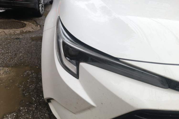 Used Toyota Levin 2023 Smart Electric Hybrid Dual-Engine 1.8L Luxury Edition Right Front Headlight