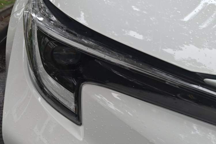 Used Toyota Levin 2023 Smart Electric Hybrid Dual-Engine 1.8L Sport Edition Right Front Headlight