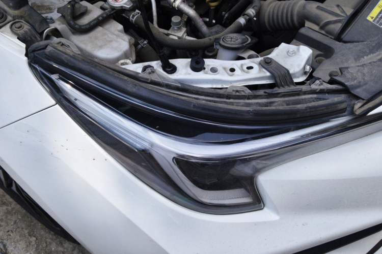 Used Toyota Levin 2023 Smart Electric Hybrid Dual-Engine 1.8L Sport Edition Right Front Headlight