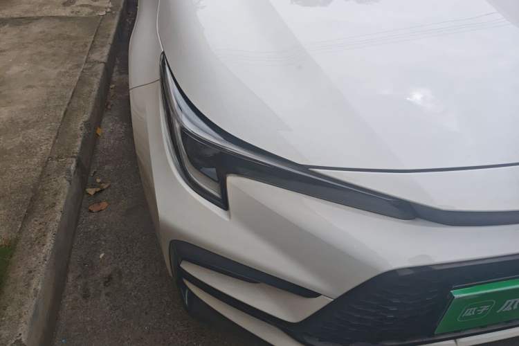 Used Toyota Levin 2023 Smart Electric Hybrid Dual-Engine 1.8L Sport Edition Right Front Headlight