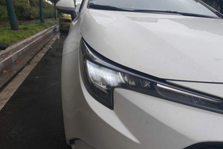 Used Toyota Levin 2023 Smart Electric Hybrid Dual-Engine 1.8L Leading Edition Right Front Headlight