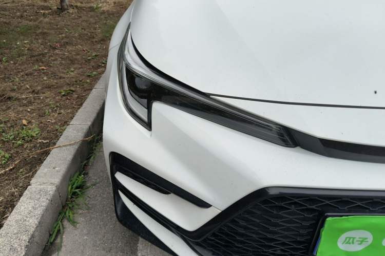 Used Toyota Levin 2023 Smart Electric Hybrid Dual-Engine 1.8L Sport Edition Right Front Headlight