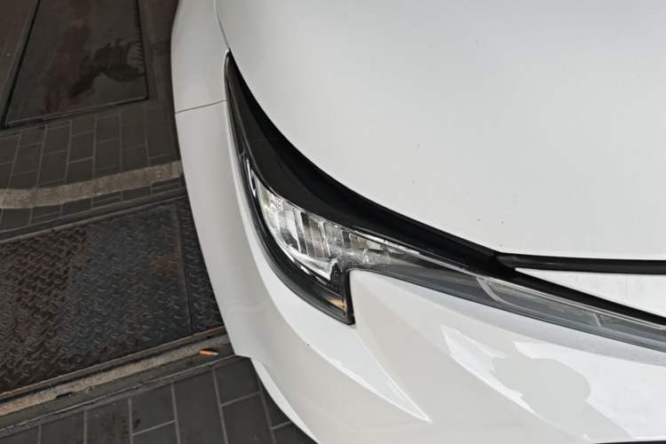 Used Toyota Levin 2023 Smart Electric Hybrid Dual-Engine 1.8L Leading Edition Right Front Headlight