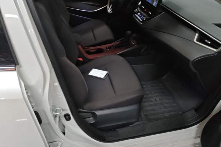 Used Toyota Levin 2023 Dual-Motor 2.0L Leading Edition Right Front Seat