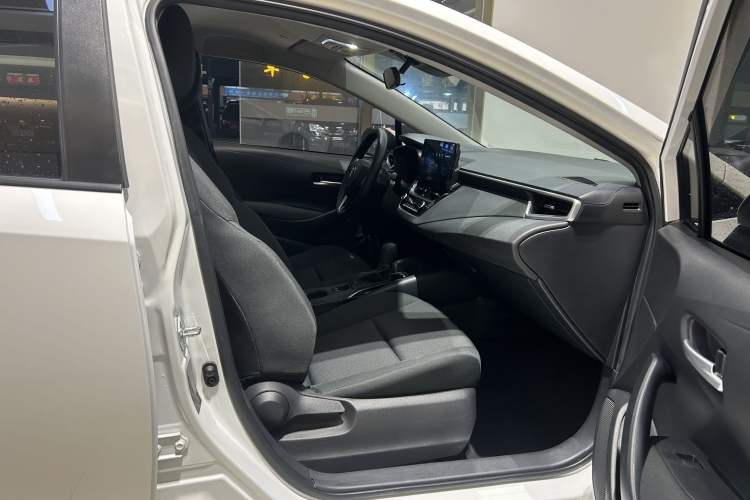 Used Toyota Levin 2023 Smart Electric Hybrid Dual-Engine 1.8L Leading Edition Right Front Seat