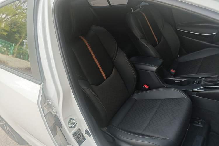 Used Toyota Levin 2023 Smart Electric Hybrid Dual-Engine 1.8L Sport Edition Right Front Seat