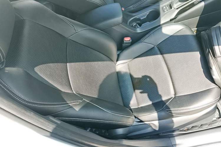 Used Toyota Levin 2023 185T CVT Luxury Edition Right Front Seat