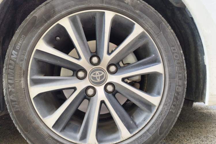 Used Toyota Levin 2023 Smart Electric Hybrid Dual-Engine 1.8L Luxury Edition Right Front Wheel Hub